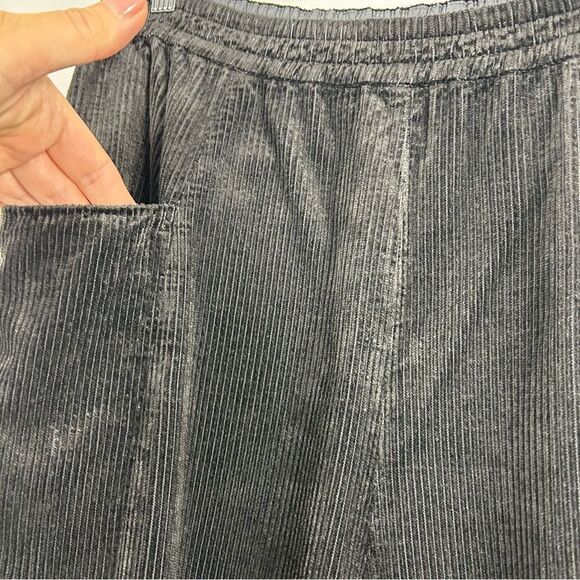 Transit Par Such Comfort fit pant with elastic waist in black corduroy - Picture 7 of 16